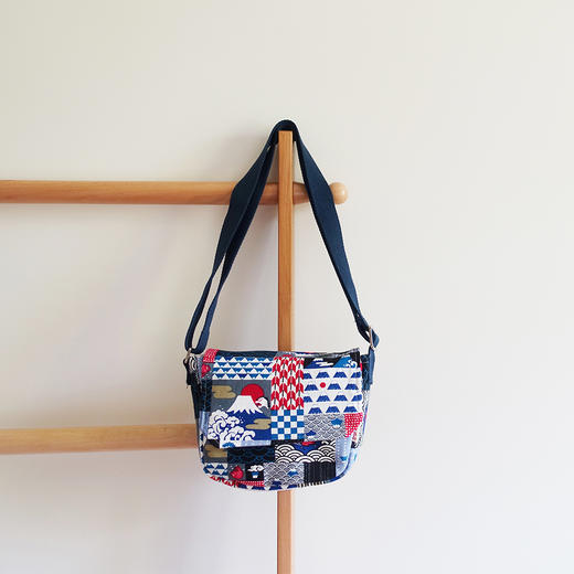 HUJI祤集Flap斜挎包风の花富士拼布 商品图1