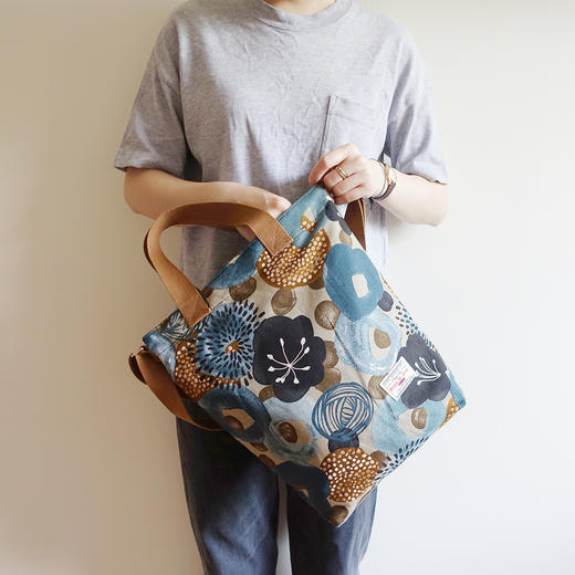 HUGOJIRO竖版手提斜挎包插画大梅花 商品图2