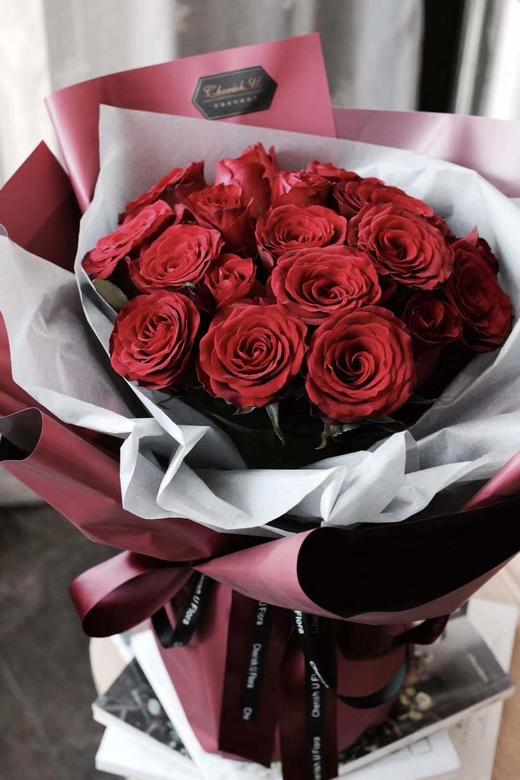 丽江读本小野坊情人节花束预定118元11支158元19支218元33支红玫瑰