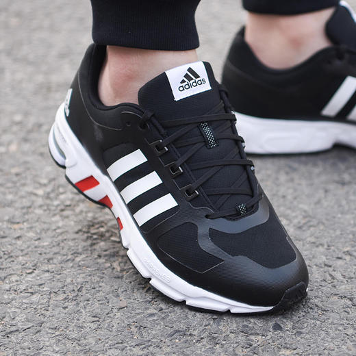 adidas阿迪达斯跑步鞋男新款黑色运动鞋轻便休闲鞋fu8349