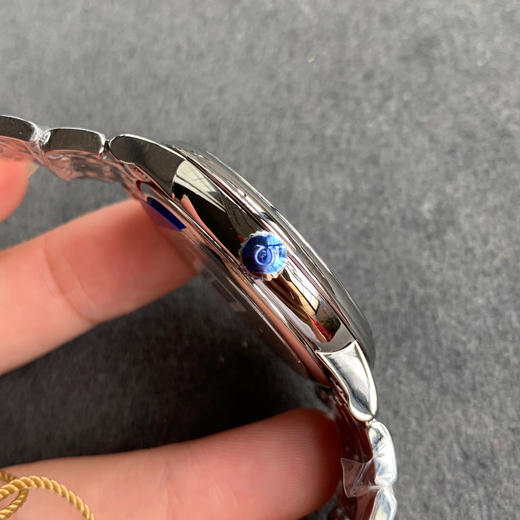 MKS欧米茄碟飞系列腕表。优雅纤薄的外表，搭配简约大方的设计，MKS抓住每一个细节，完美诠释原装优雅商务的经典魅力 商品图3