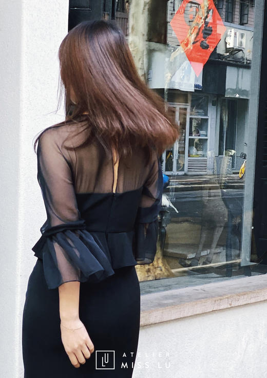 AtelierMissLu / Nuria-光泽黑色拼纱性感包身裙 商品图7