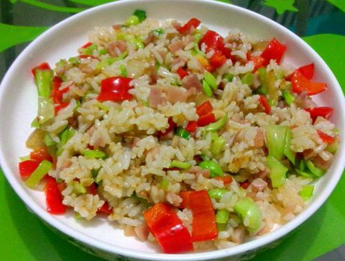 鲜肉炒饭