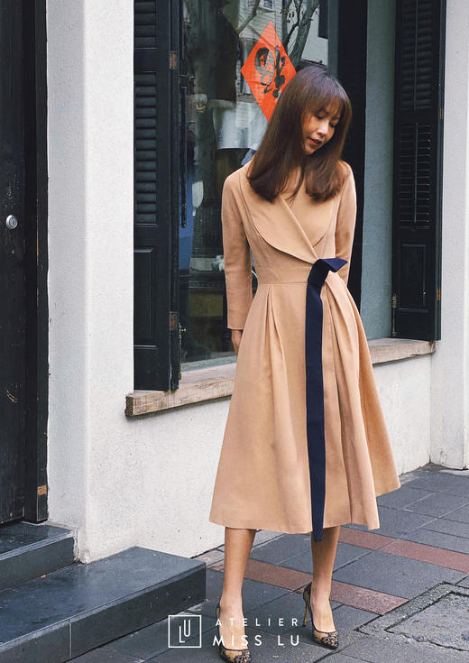 AtelierMissLu / Victoria-优雅杏色系带翻领外套 商品图0