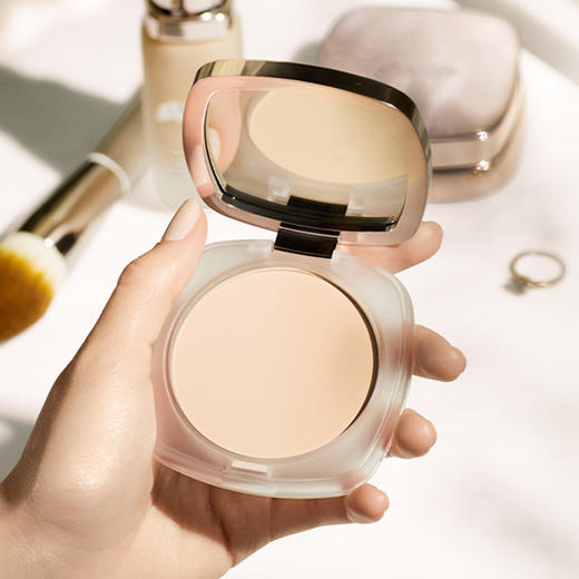 la mer海蓝之谜鎏光焕变蜜粉饼 商品图0