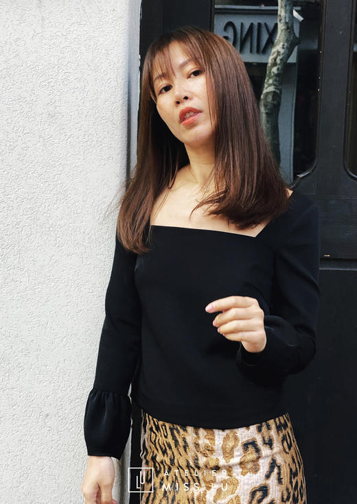 AtelierMissLu /Vicenta-黑色方领泡泡袖打底上衣 商品图4