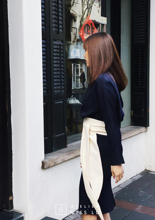 AtelierMissLu / Ofelia-经典藏青色系带上衣 商品图6