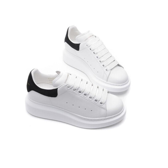 【一】ALEXANDER MCQUEEN 麦昆 女士小牛皮系带黑色尾大廓形休闲运动鞋 白色 553770 WHGP7 9061