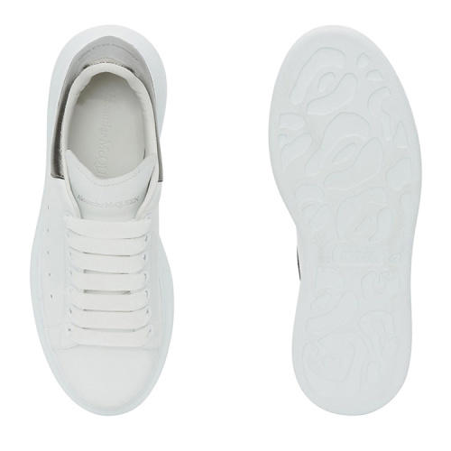 【二】Alexander McQueen 亚历山大麦昆 女士小牛皮系带金属银色尾大廓形休闲运动鞋 白色 553770 WHFBU 9042 商品图3
