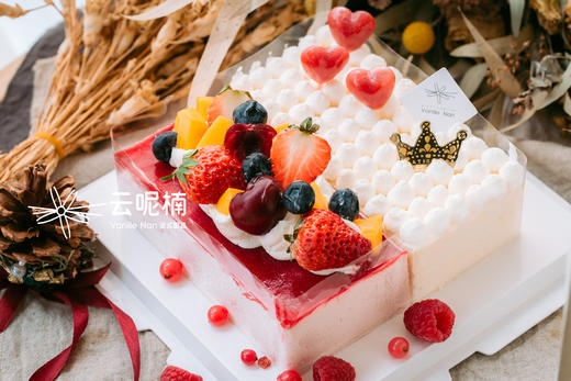 草莓百香果双拼慕斯蛋糕（慕斯蛋糕，请在16：00前，提前一天预定） 商品图0