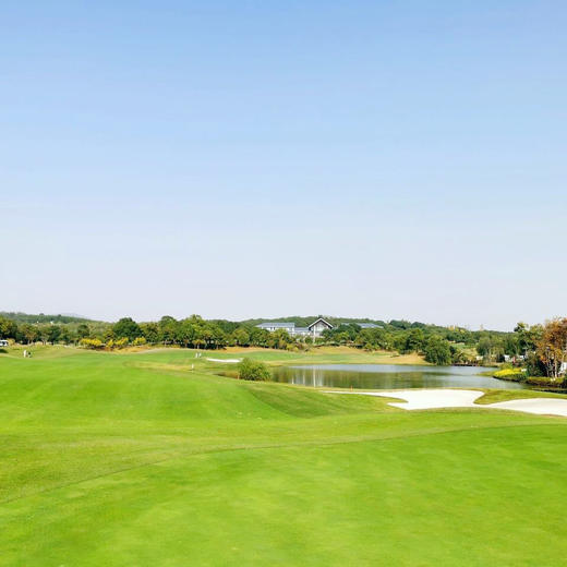 【1晚1球】苏州太湖国际高尔夫俱乐部深度体验 Suzhou Taihu Lake International Golf Club | 苏州 球场 | 江苏  |  中国 商品图0