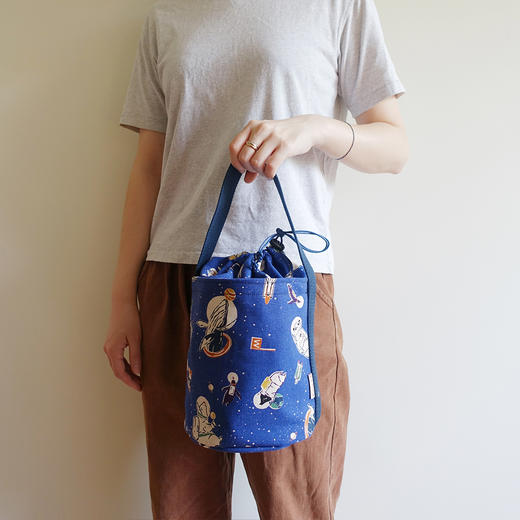 HUGOJIRO圆桶手提包插画动物宇航员 商品图3