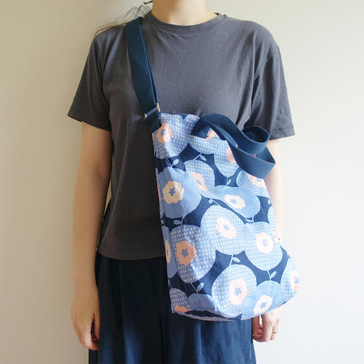 HUJI祤集VertiSling手提斜挎包插画大花朵二号 商品图2