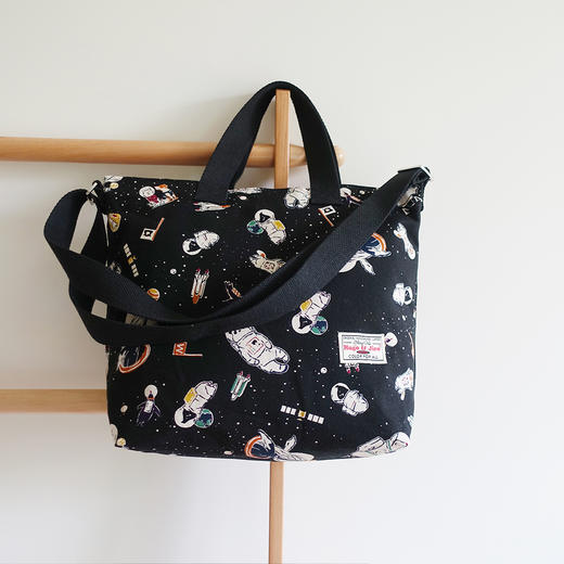 HUJI祤集HoriSling手提斜挎包插画动物宇航员 商品图1