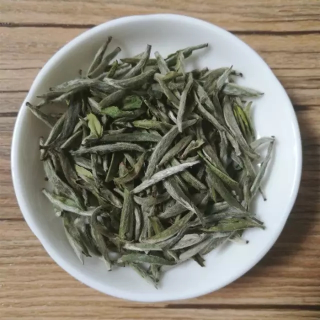 [第05期]2017年云雾白毫银针（福鼎白茶 | 我自天成）-附茶友点评视频