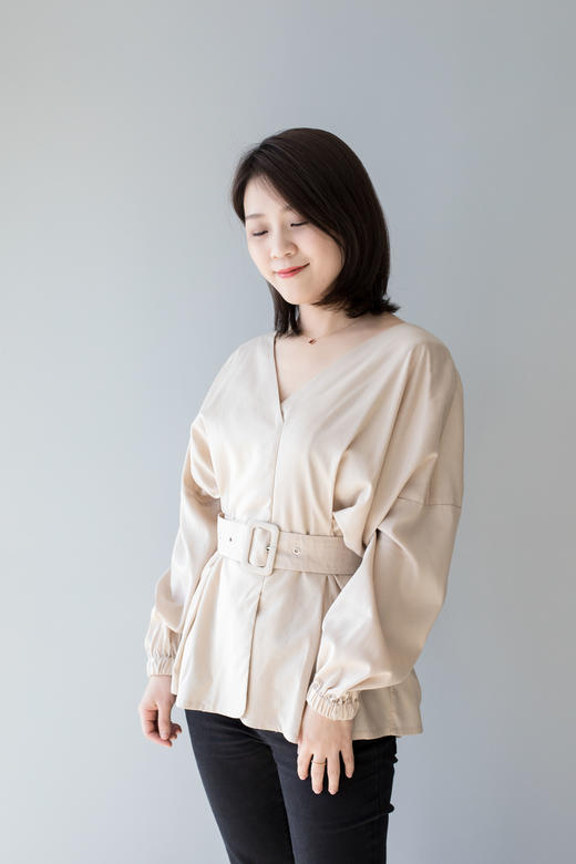 V领天丝收腰衬衣 商品图3