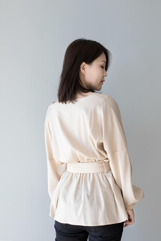 V领天丝收腰衬衣 商品图4