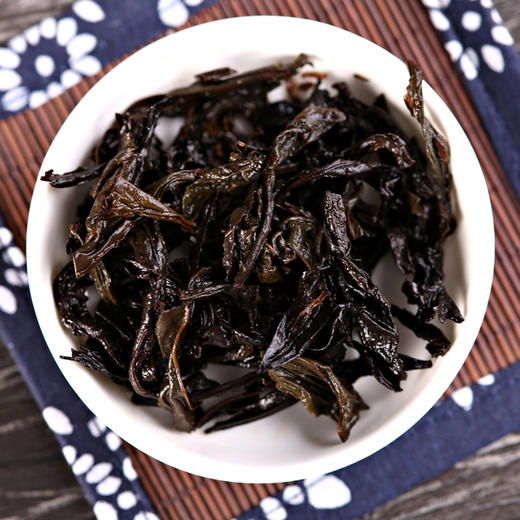 武夷星 蕴藏五载大红袍 武夷岩茶 罐装125g 商品图4