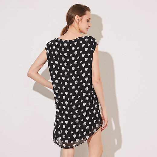 VIMAGE纬漫纪夏季新款女装包袖直筒一字领印花雪纺连衣裙中裙V507076 商品图4