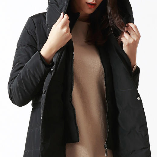 EITIE爱特爱品牌女装商场同款连帽羽绒服女新款白鸭绒中长款5011710 商品图2