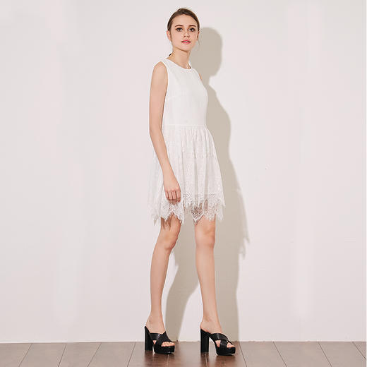 VIMAGE纬漫纪夏季新款女装雪纺高腰拼接褶皱无袖连衣裙A字裙V507075 商品图2