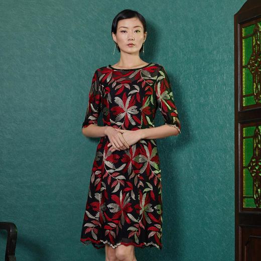 PG82D瑟俪2020春季实穿中款连衣裙 商品图0