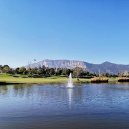 昆明滇池湖畔高尔夫俱乐部 Kunming Lakeview Golf Club | 昆明 球场 | 云南 | 中国