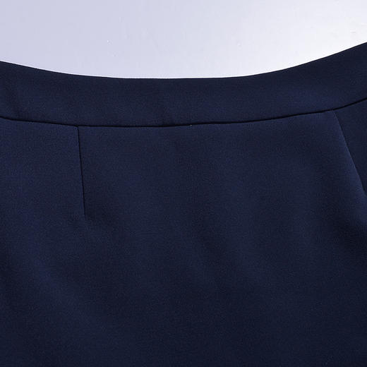 EITIE爱特爱秋冬季时尚纯色优雅俏皮圆孔鱼尾包臀裙半身裙短裙女5306011 商品图2