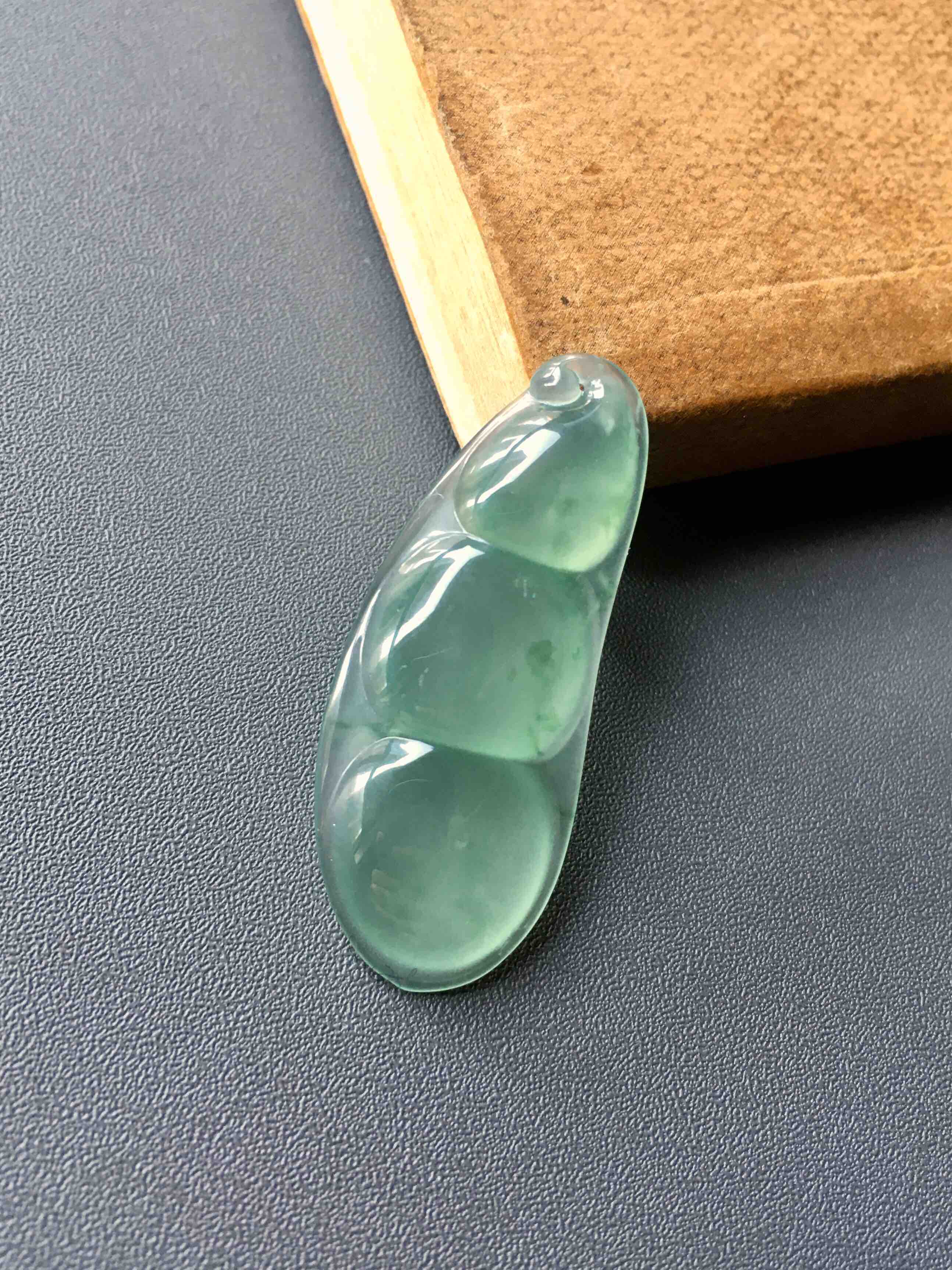 高冰种晴水飘花翡翠福豆