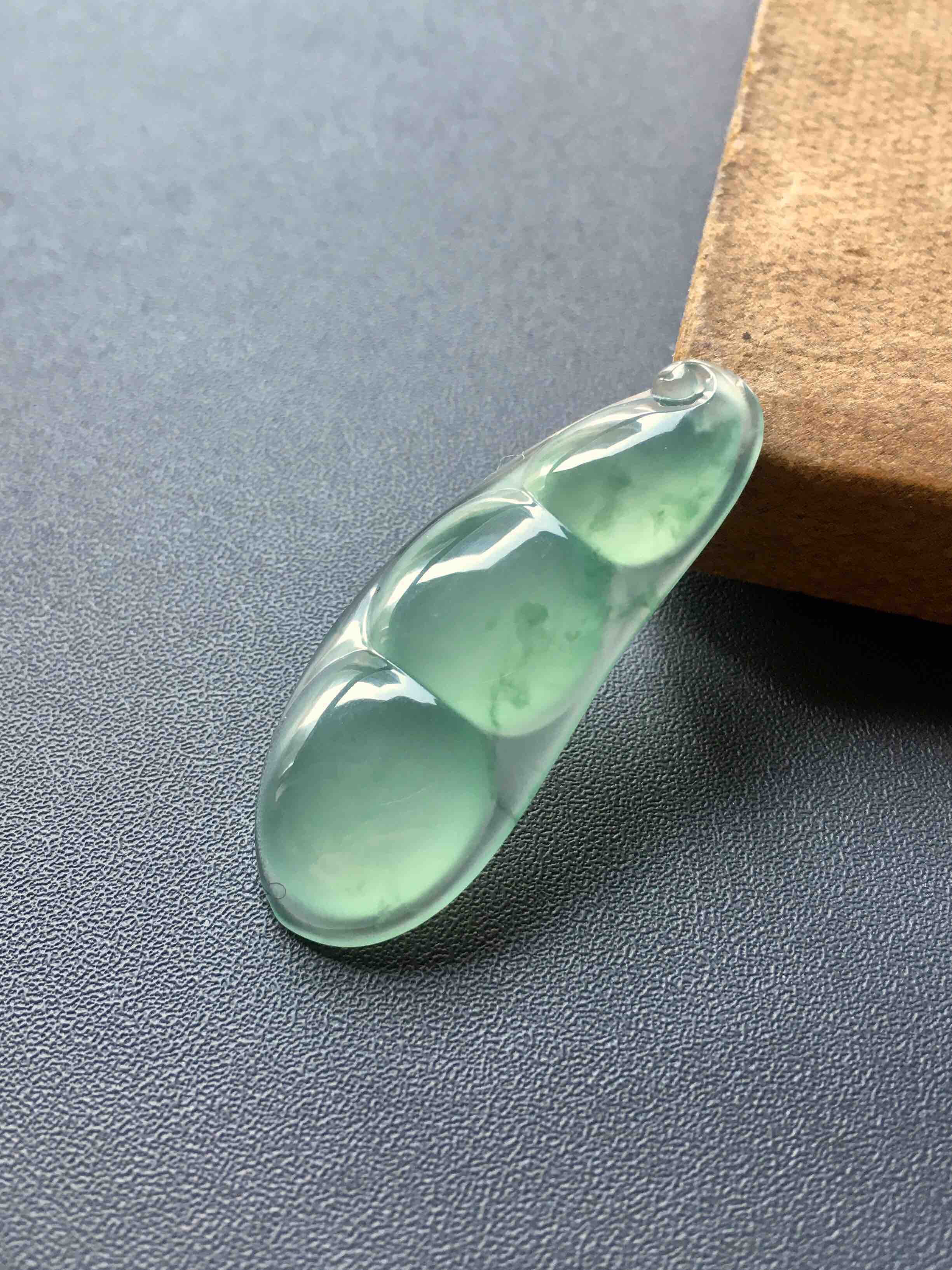 高冰种晴水飘花翡翠福豆