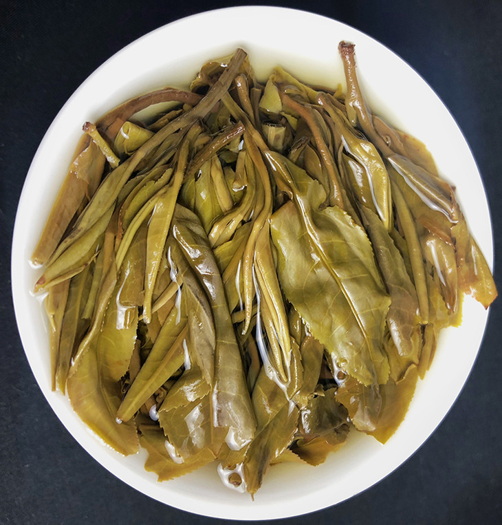 班章土鸡饼云南古树普洱茶生茶饼茶2019年头春茶叶357g