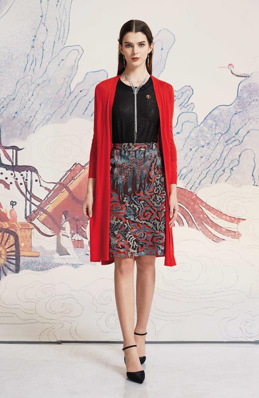 【伯妮斯茵】简约百搭中长款朱砂色、黛蓝色、石榴红色针织衫---丹青如黛--《洛神赋》1ED6018 商品图2