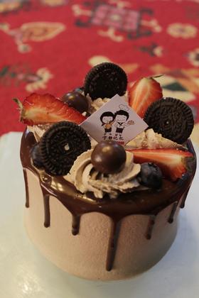 四寸巧克力奶油蛋糕 下单前请仔细阅读商品详情  如需增加或修改文字 请下单备注