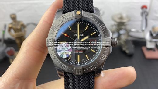 GF百年灵黑鸟V4终极版，主要在V3版本基础上进行以下升级： 一：字面背后打上激光镭射码。 二：随表附赠专柜同款收纳盒。 三：表带升级为氟橡胶表带。 GFzhongji、神器！您值得拥有！ 商品图8