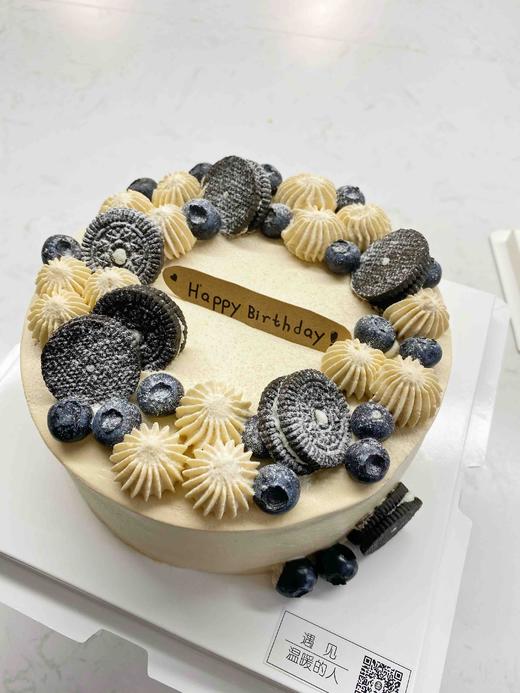 太妃海盐蛋糕。松软的日式奶香戚风蛋糕搭配冰冰凉的秘制太妃海盐甘纳许奶油，微甜不腻 商品图1