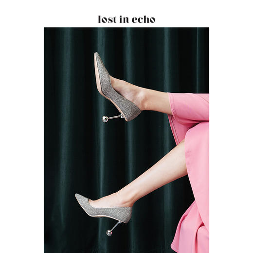 lost in echo浅口真丝双球跟高跟单鞋女 性感尖头银色双球跟女鞋 商品图3