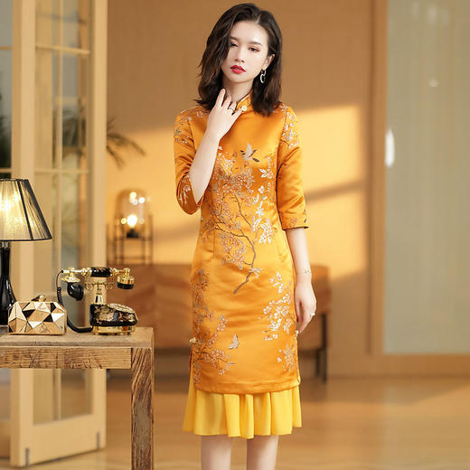 AYK-QF-191029精品时尚中袖提花拼接修身旗袍裙 商品图1