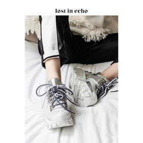 【微瑕疵不退不换】戚薇同款lost in echo厚底双绑带运动鞋 银色