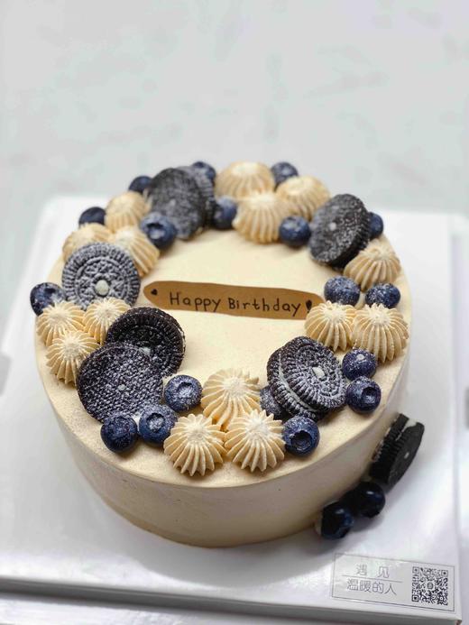 太妃海盐蛋糕。松软的日式奶香戚风蛋糕搭配冰冰凉的秘制太妃海盐甘纳许奶油，微甜不腻 商品图0