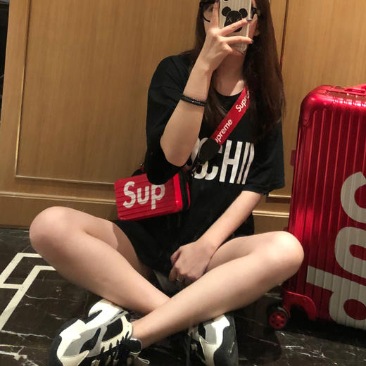 Supreme手包德国拜耳雾化PC材质 磨砂毛面防刮手拿包 商品图11