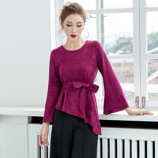 XQ-MYZ-101新款性感圆领开叉喇叭袖系带修身下摆不规则打底衫 商品图0