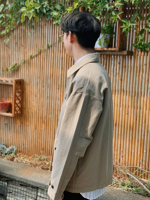 DEC 952272346 时尚复古潮款夹克 商品图2