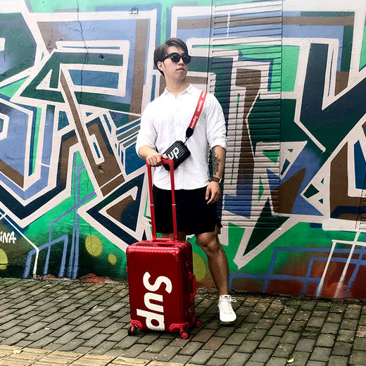 Supreme手包德国拜耳雾化PC材质 磨砂毛面防刮手拿包 商品图12