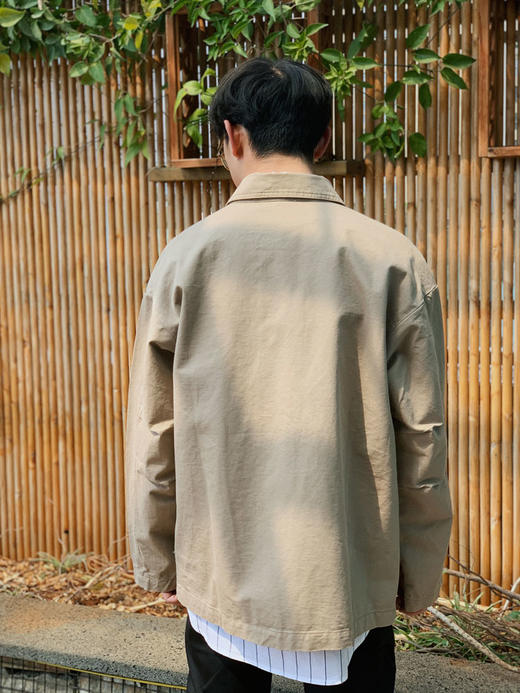 DEC 952272346 时尚复古潮款夹克 商品图3