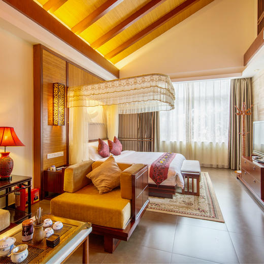 【唐宫一房一厅】皇家SPA酒店带私家温泉大床套房 （明皇汤） 商品图1