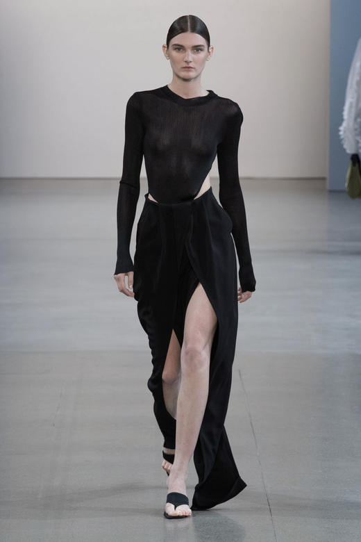 Bevza  黑色珠光针织打底衫 商品图3