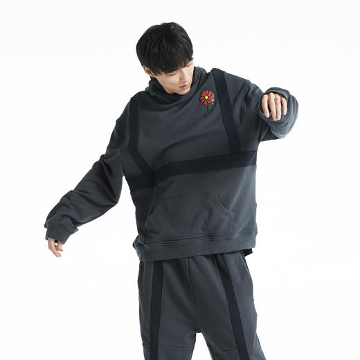 FMACM 针织面料罗纹拼接连帽卫衣 FM19AW3A-WY1923 商品图5