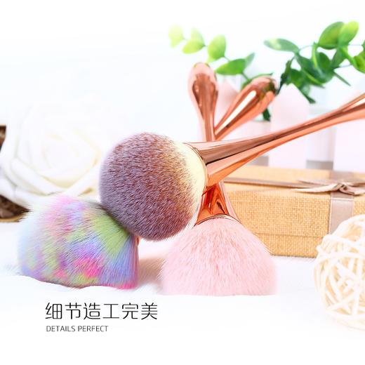 NAVI 日系长柄粉尘刷腮红刷4色可选 商品图1