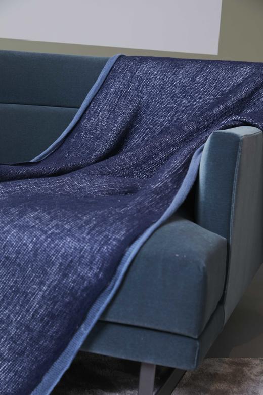  针织羊绒夹层毛毡披毯 SJF92P617N 商品图3