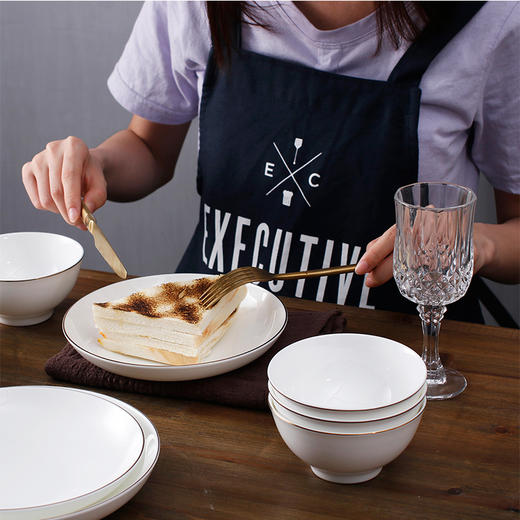 18头易洁骨瓷餐具套装 商品图1